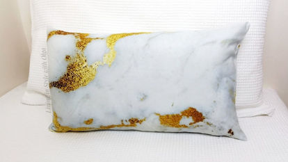 Picture of White marble small cushion